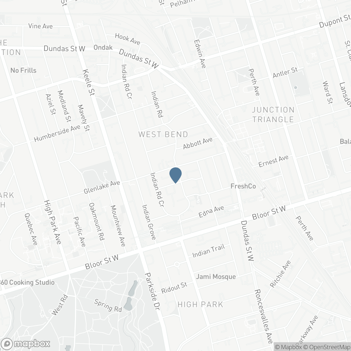 602 INDIAN ROAD, Toronto, Ontario M6P 2C5